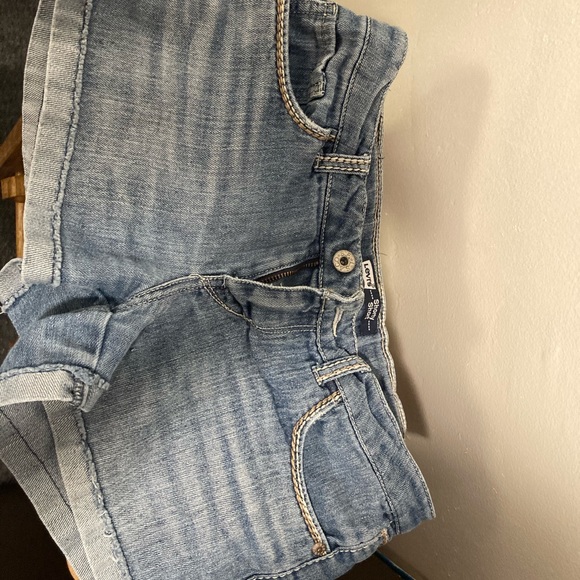 Levi’s shorts size 14 reg - Picture 2 of 3